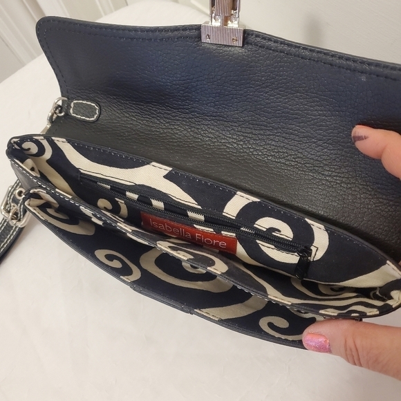 Isabella Fiore Black Leather Clutch/Wristlet - Picture 7 of 9